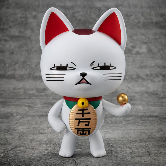 Dandadan Occultic Sofubi Collection Vinylfigur Turbo Granny Glückskatze Ver. 15 cm